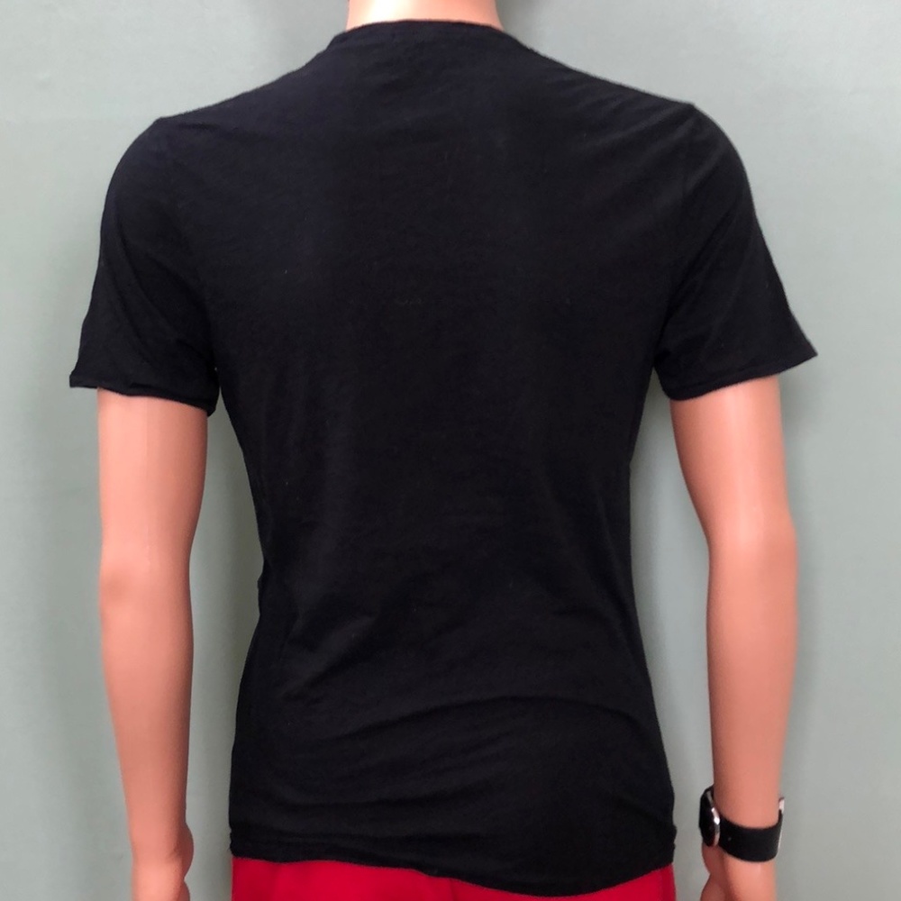 Burberry Brit Black Graphic T-Shirt Mens Size Small - Picture 6 of 7